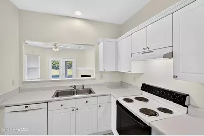 4521 Sagedale Drive #Unit 101, Wilmington, NC 28405 - Photo 12