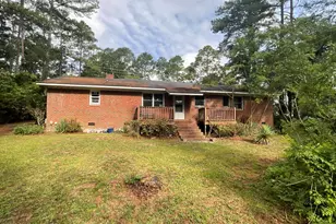 9761 Turnpike Rd, Laurinburg, NC 28352 - Photo 6