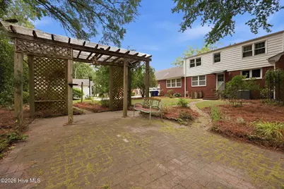 202 Greenbriar Drive, Greenville, NC 27834 - Photo 6