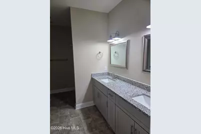 325 S Pointe Drive #B, Winterville, NC 28590 - Photo 12