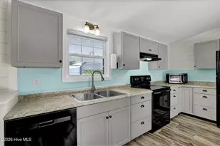 714 Cedar Ave, Hampstead, NC 28443 - Photo 24