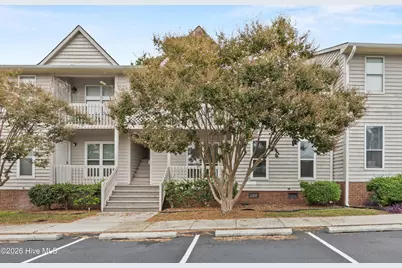 1823 Savannah Court #B3, Wilmington, NC 28403 - Photo 2