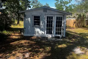 17 Burton Rd, Southport, NC 28461 - Photo 10