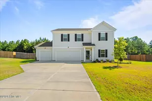 423 Bassett Ln, Carthage, NC 28327 - Photo 2