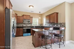 306 Oak Ridge Ct, Swansboro, NC 28584 - Photo 8