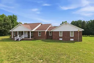 405 Pittman Town Rd, Scotland Neck, NC 27874 - Photo 2