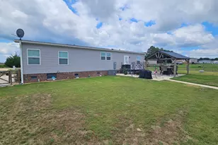 2866 Basstown Rd, Clinton, NC 28328 - Photo 4