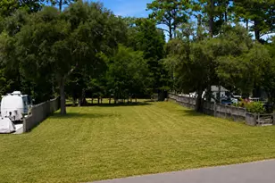 1015 N Caswell Ave, Southport, NC 28461 - Photo 2