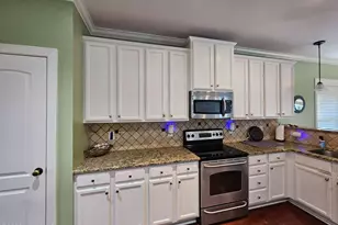 305 Skipping Water Dr, Spring Lake, NC 28390 - Photo 8