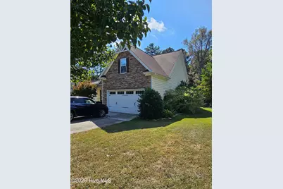 305 Skipping Water Drive, Spring Lake, NC 28390 - Photo 4