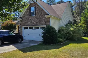 305 Skipping Water Dr, Spring Lake, NC 28390 - Photo 4