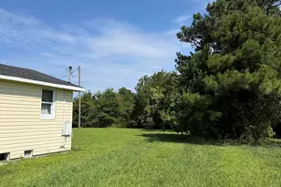2217 Harvey Point Rd, Hertford, NC 27944 - Photo 6