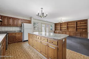 1615 Parkview Dr, Elizabeth City, NC 27909 - Photo 10