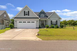 413 Taylorwood Dr, Beaufort, NC 28516 - Photo 2