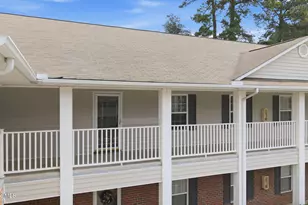 2225 Locksley Woods Dr, Greenville, NC 27858 - Photo 2
