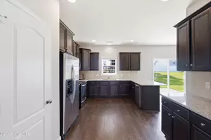 241 Maidstone Dr, Richlands, NC 28574 - Photo 18