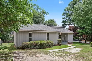1437 Crabapple Ln, Rocky Mount, NC 27804 - Photo 2