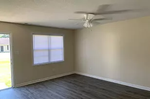 586 Haws Run Rd, Jacksonville, NC 28540 - Photo 2