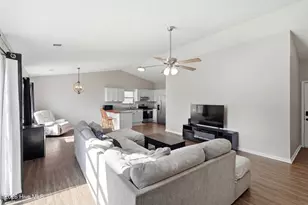 519 Sand Ridge Rd, Hubert, NC 28539 - Photo 6