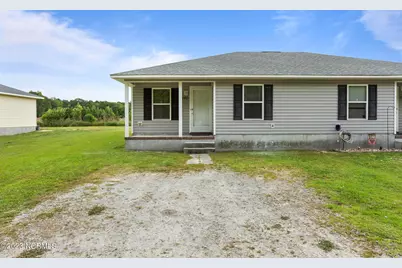 140 Lainmark Drive, Hubert, NC 28539 - Photo 1