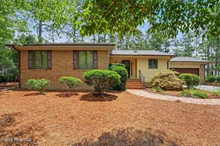 1555 Longleaf Dr E, Pinehurst, NC 28374 - Photo 2