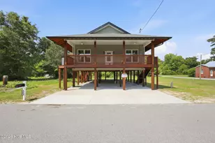 303 E Jones St, Trenton, NC 28585 - Photo 2
