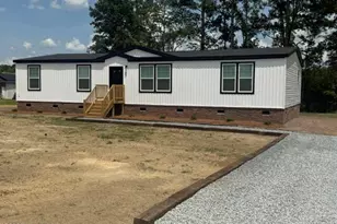 213 Pridgen Acres Dr, Clarkton, NC 28433 - Photo 4