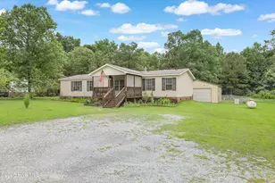 129 Aberdeen Ln, Jacksonville, NC 28540 - Photo 1