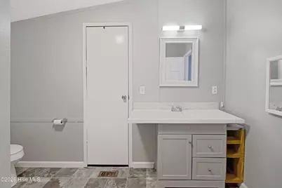 [Address not provided], Jacksonville, NC 28540 - Photo 10