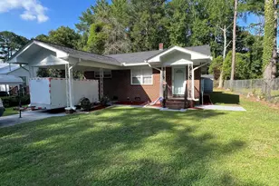 1007 Romaine St, Tarboro, NC 27886 - Photo 2