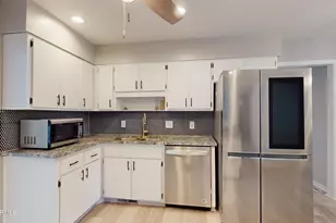 8 Shadow Dr, Whispering Pines, NC 28327 - Photo 4