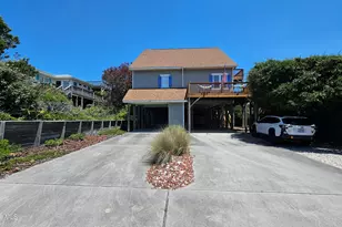 102 W Scotch Bonnet Dr, Emerald Isle, NC 28594 - Photo 1
