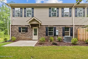 165 Lark Dr, West End, NC 27376 - Photo 4