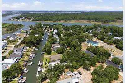 104 SW 29th Street, Oak Island, NC 28465 - Photo 46