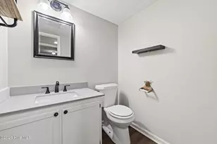 204 S Carlisle Ct, Jacksonville, NC 28546 - Photo 30