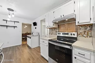 204 S Carlisle Ct, Jacksonville, NC 28546 - Photo 26