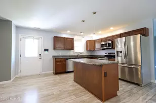 807 Deblea Ct, Jacksonville, NC 28546 - Photo 4