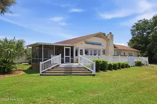 220 Club Point Dr, Cape Carteret, NC 28584 - Photo 4