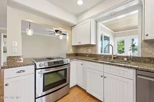 220 Club Point Dr, Cape Carteret, NC 28584 - Photo 16
