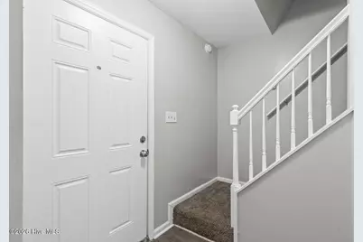 108 Meadowview Court, Jacksonville, NC 28546 - Photo 6