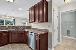 412 Amaryllis Ln, Holly Ridge, NC 28445 - Photo 18