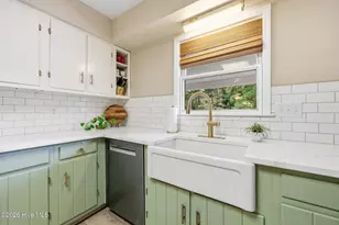 266 Star Hill Dr, Cape Carteret, NC 28584 - Photo 22
