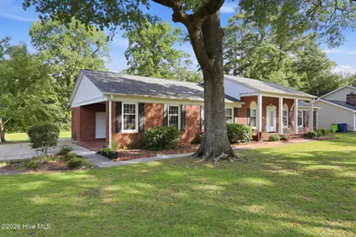 201 Chadwick Avenue, Havelock, NC 28532 - Photo 2