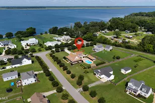 103 E Point Estates Ct, Knotts Island, NC 27950 - Photo 12