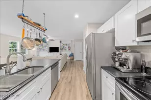 745 W Illinois Ave, Southern Pines, NC 28387 - Photo 14