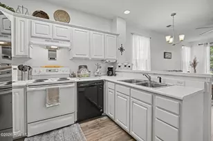 866 Great Egret Cir SW, Sunset Beach, NC 28468 - Photo 8
