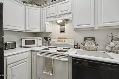 866 Great Egret Circle SW # 3, Sunset Beach, NC 28468 - Photo 10