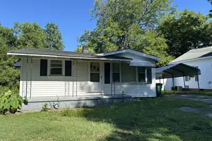 220 N Richardson Ave, Nashville, NC 27856 - Photo 1