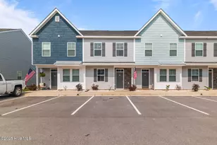 327 Starfish Ln, Sneads Ferry, NC 28460 - Photo 4