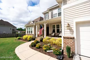 525 Daylily Ct, Carthage, NC 28327 - Photo 2